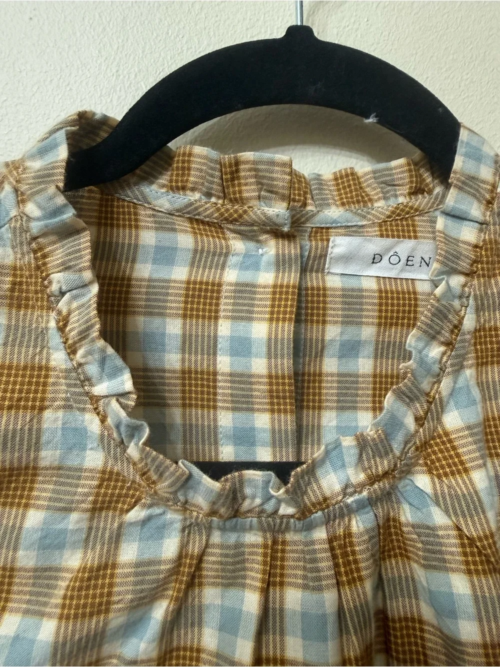 DOEN S Plaid Ruffle Neck Blouse Back Buttons Gathered Sleeves Whimsical Prairie